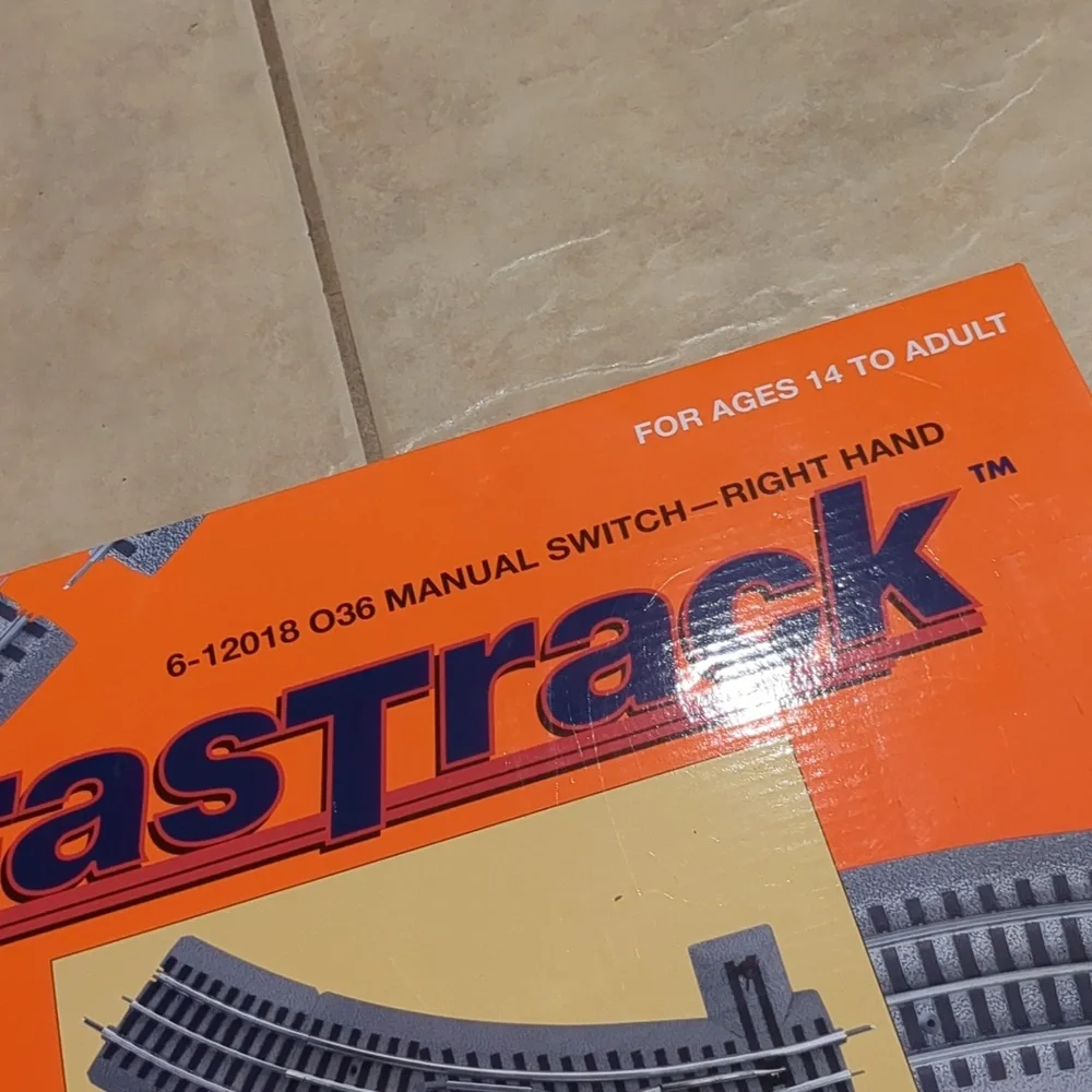 Lionel Fastrack Parts - Picture 2 of 6